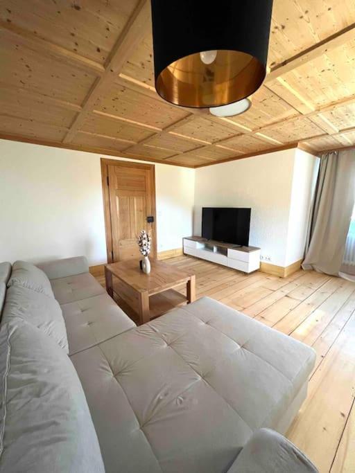 Helle Gemuetliche Ferienwohnung In Schwarzwaldhof Ibach Exterior photo